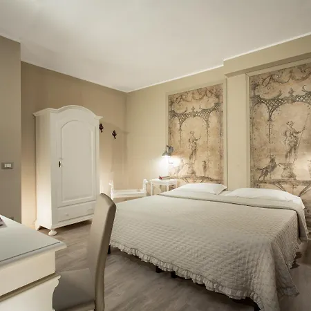 فندق Del Borgo 3*