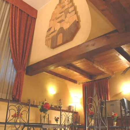 Del Borgo 3* Bolonha